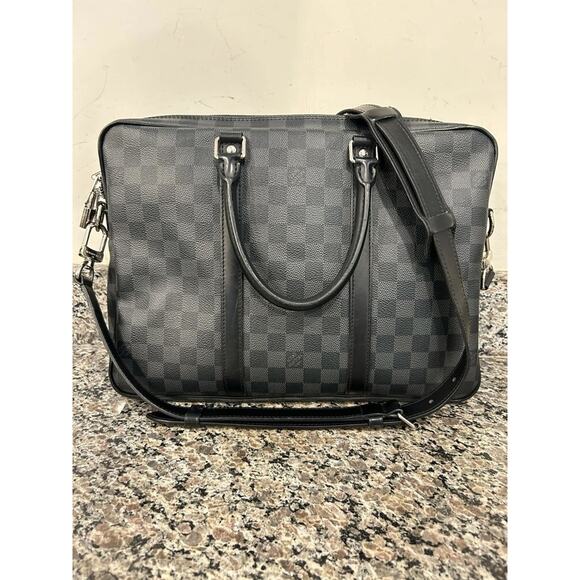 Louis Vuitton Damier Graphite Porte Documents Voyage Shoulder Bag  338227 - Picture 1 of 15